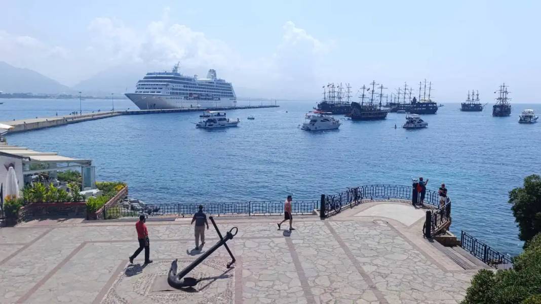 Ege ve Akdeniz Limanlarında Kruvaziyer Rekoru 2